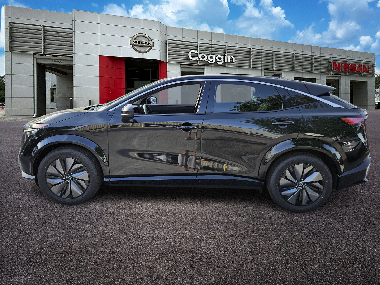 New 2025 Nissan Ariya FWD image 3