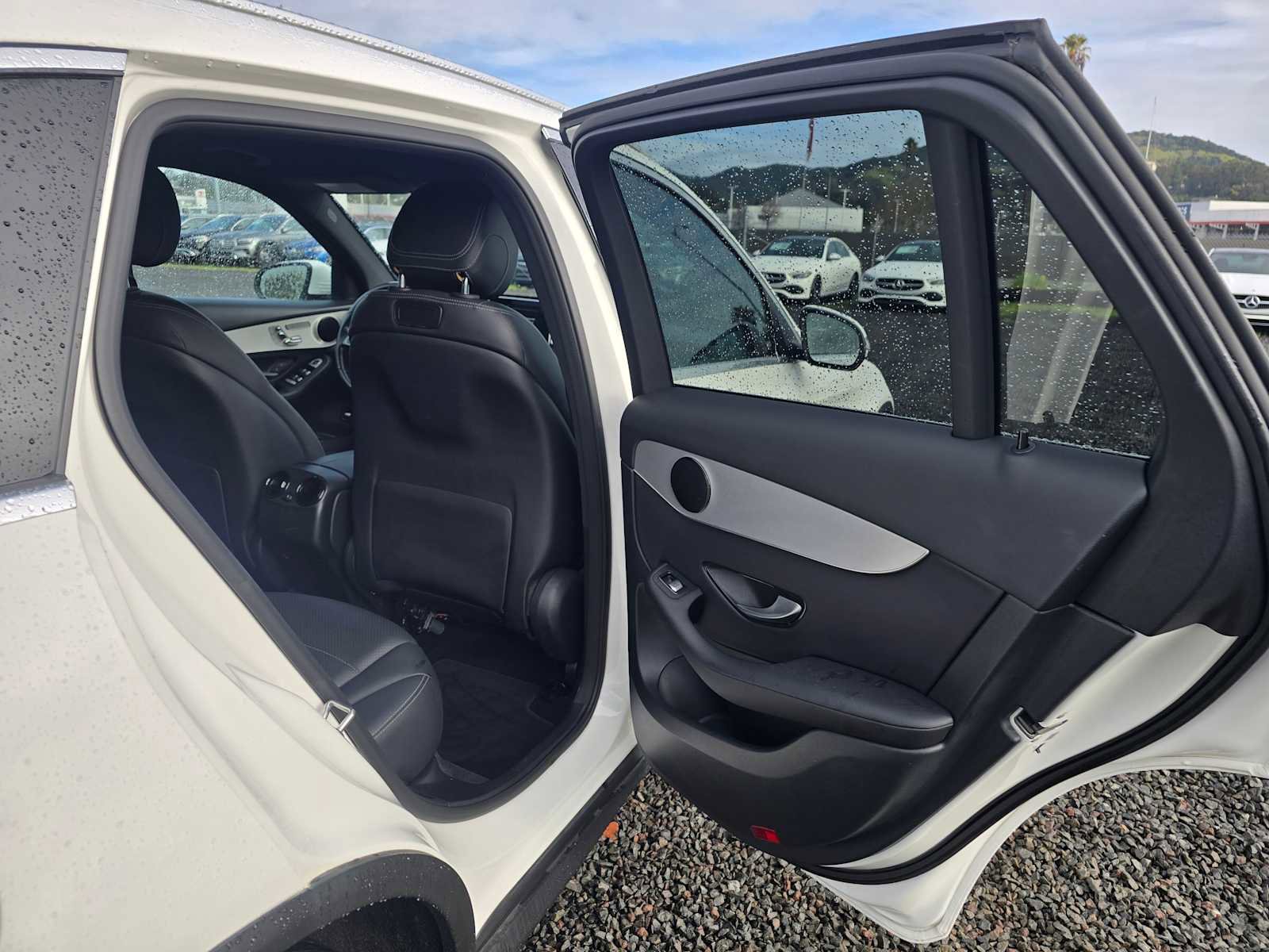 Used 2019 Mercedes-Benz GLC 300 4MATIC image 14