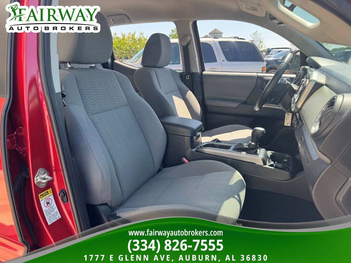 Used 2017 Toyota Tacoma SR5 w/ Tow Package image 12