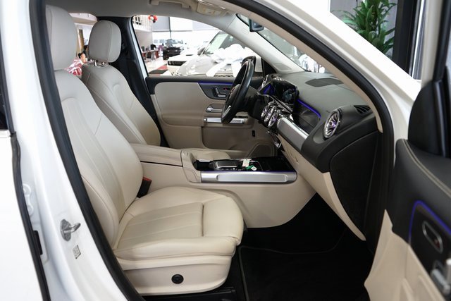 Used 2021 Mercedes-Benz GLB 250 GLB 250 image 43