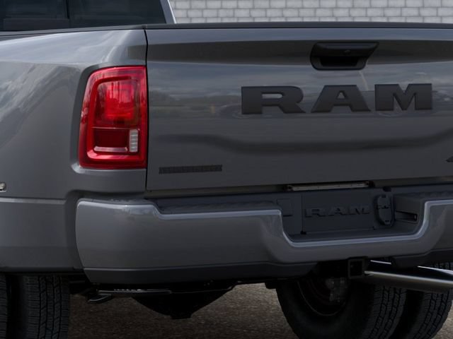 New 2026 RAM 3500 Big Horn AWD/4WD image 14