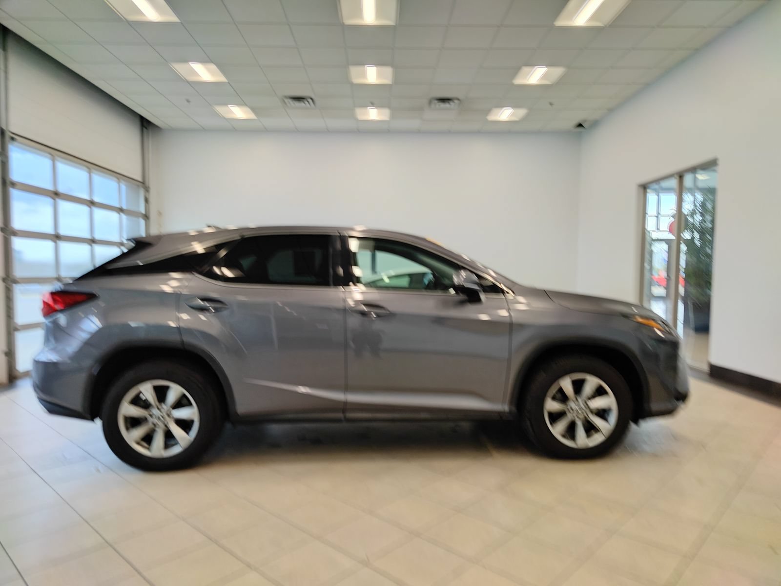 Used 2019 Lexus RX 350 FWD w/ Accessory Package image 2