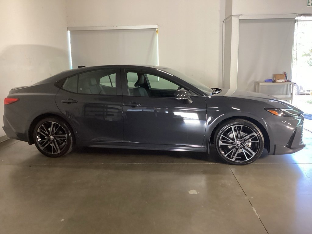 Used 2025 Toyota Camry XSE image 7