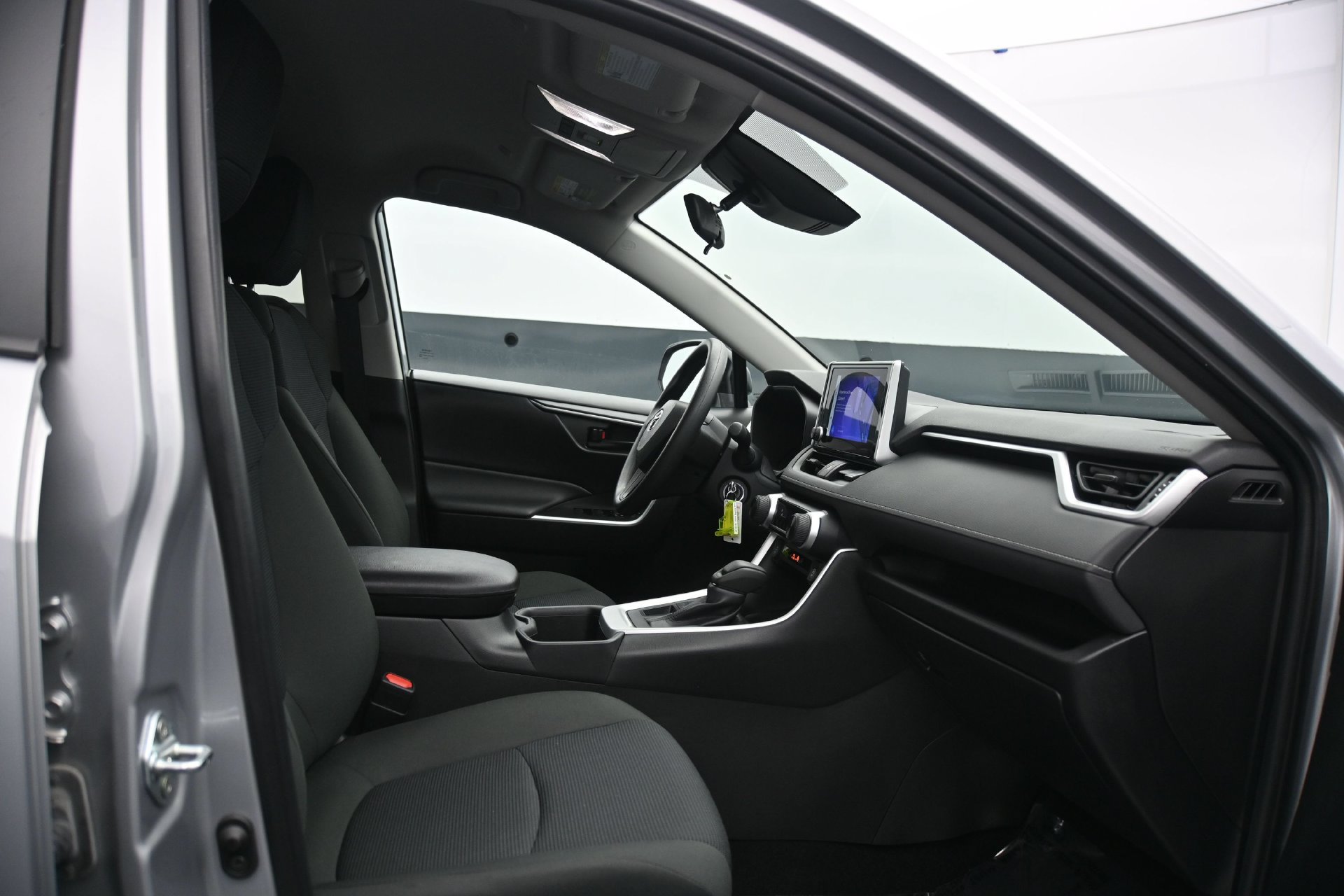 Used 2024 Toyota RAV4 LE AWD/4WD image 13