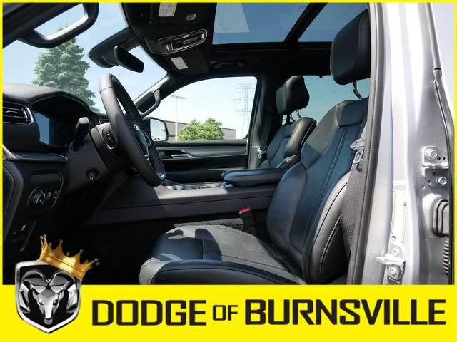 Used 2024 Jeep Wagoneer Series II w/ Convenience Group I AWD/4WD image 13