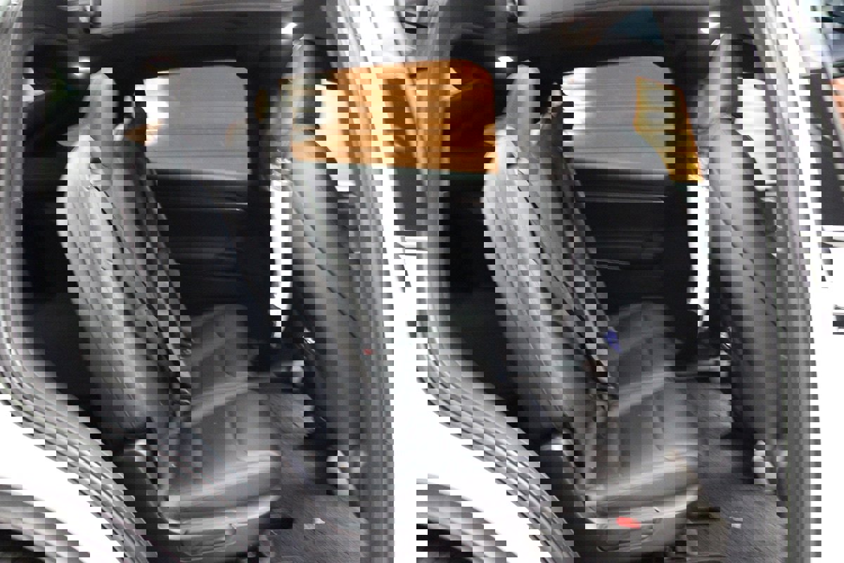 Used 2023 Tesla Model X 7 Seater AWD Driving Com 4 image 24