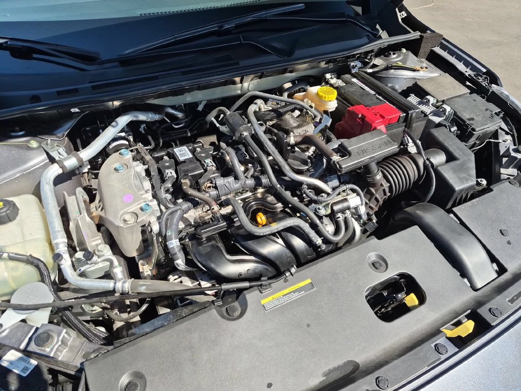 Used 2025 Nissan Sentra SV FWD image 32