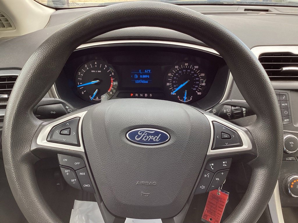 Used 2015 Ford Fusion S FWD image 21