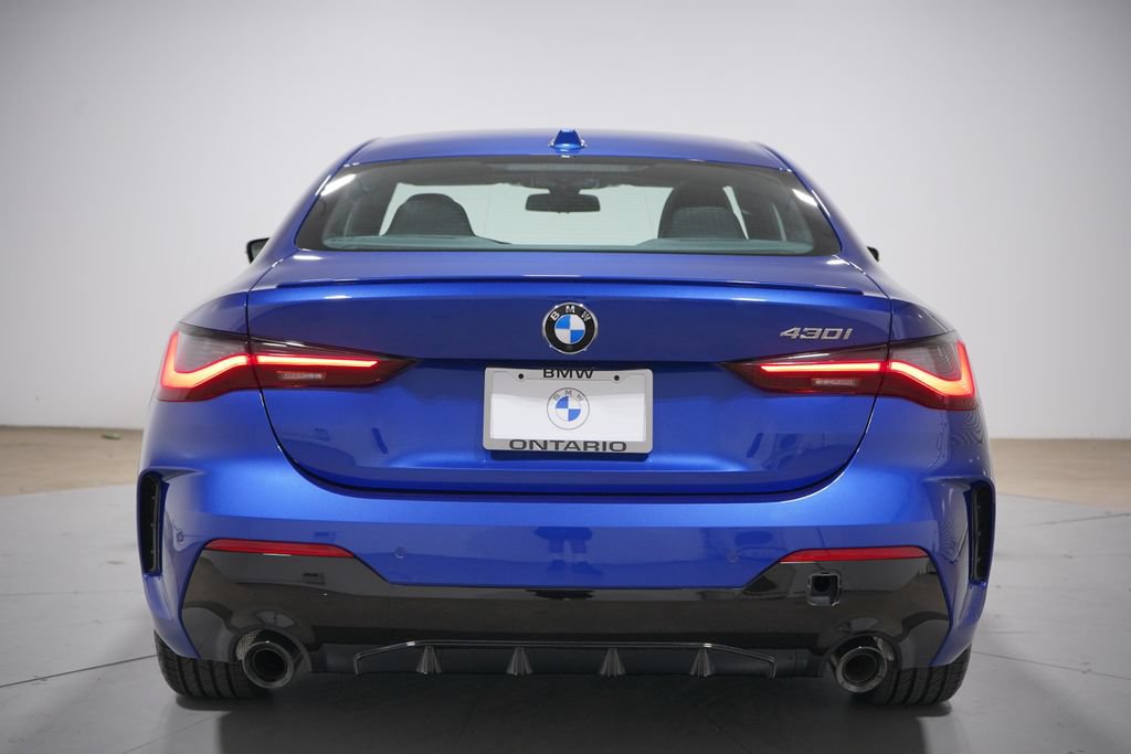 Used 2026 BMW 430i Coupe w/ M Sport Package RWD image 5