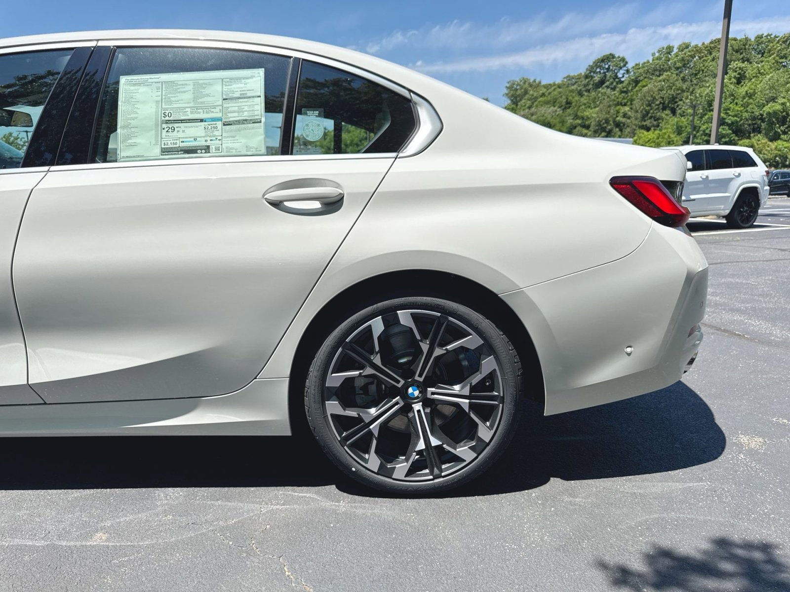 New 2026 BMW 330i xDrive Sedan w/ Premium Package AWD/4WD image 26