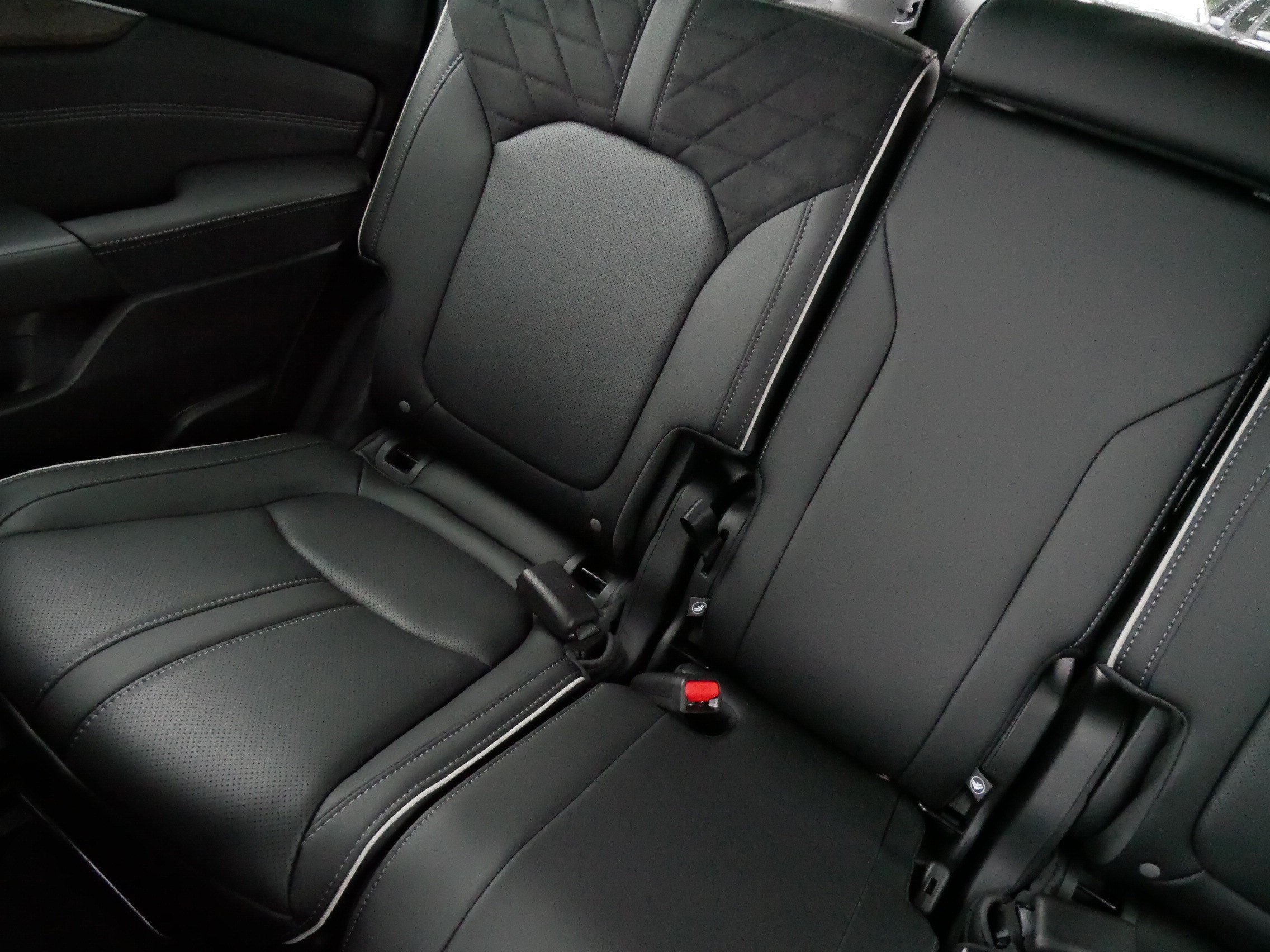 Used 2026 Honda Pilot Elite image 12