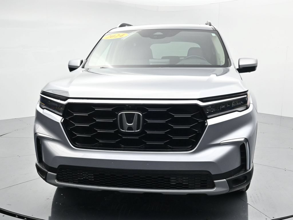Used 2024 Honda Pilot Elite image 3
