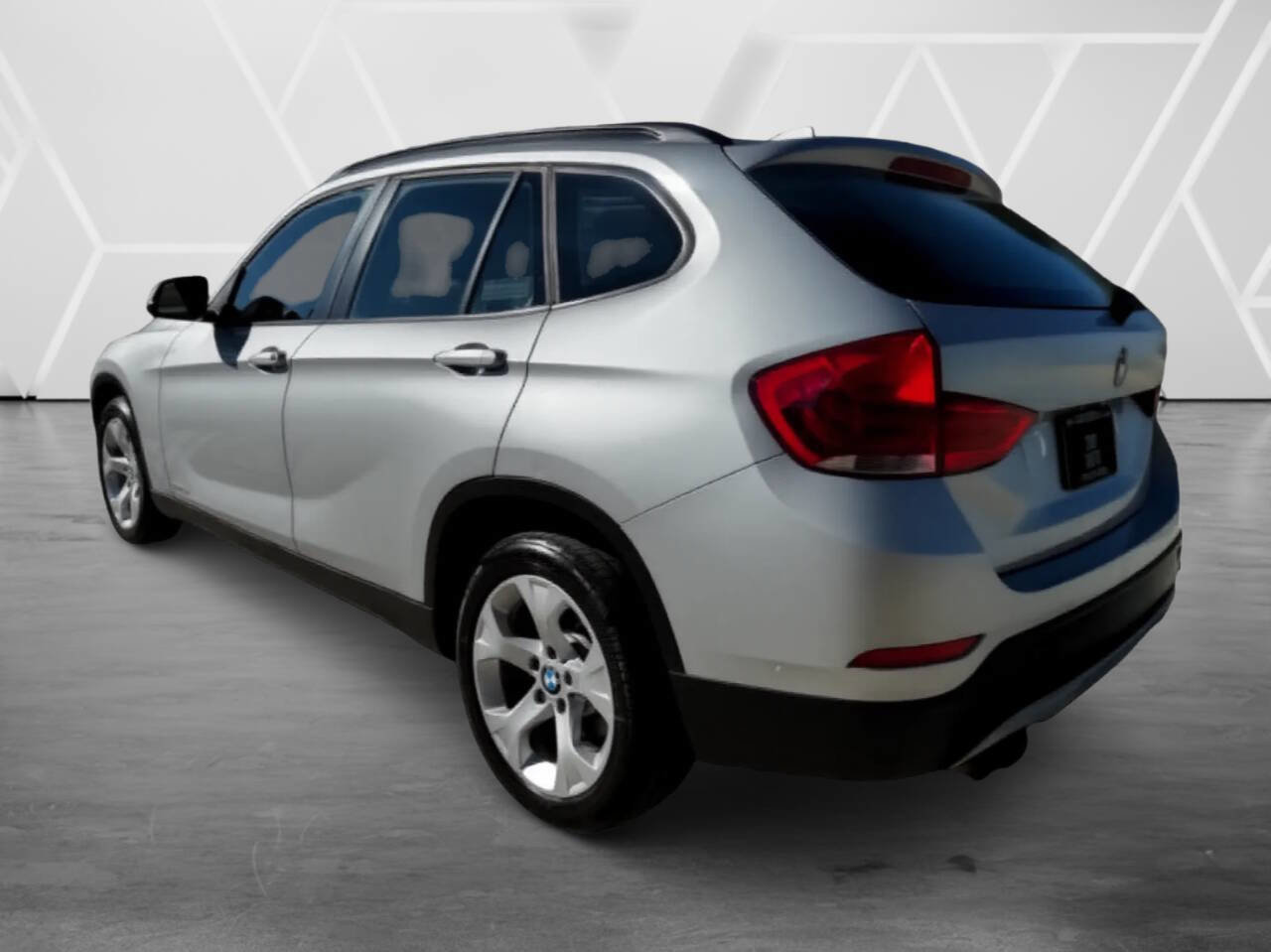 Used 2014 BMW X1 sDrive28i image 6