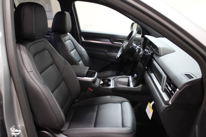 New 2026 GMC Terrain Elevation FWD image 24