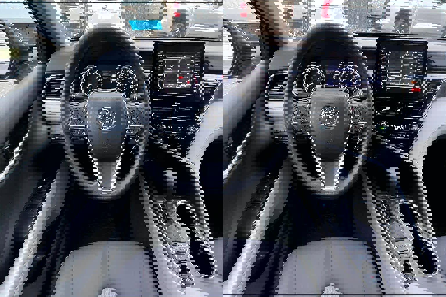 Used 2023 Toyota Camry LE image 6