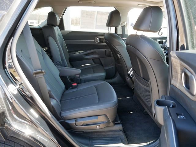 Used 2023 Kia Sorento EX w/ Panoramic Sunroof Package image 20