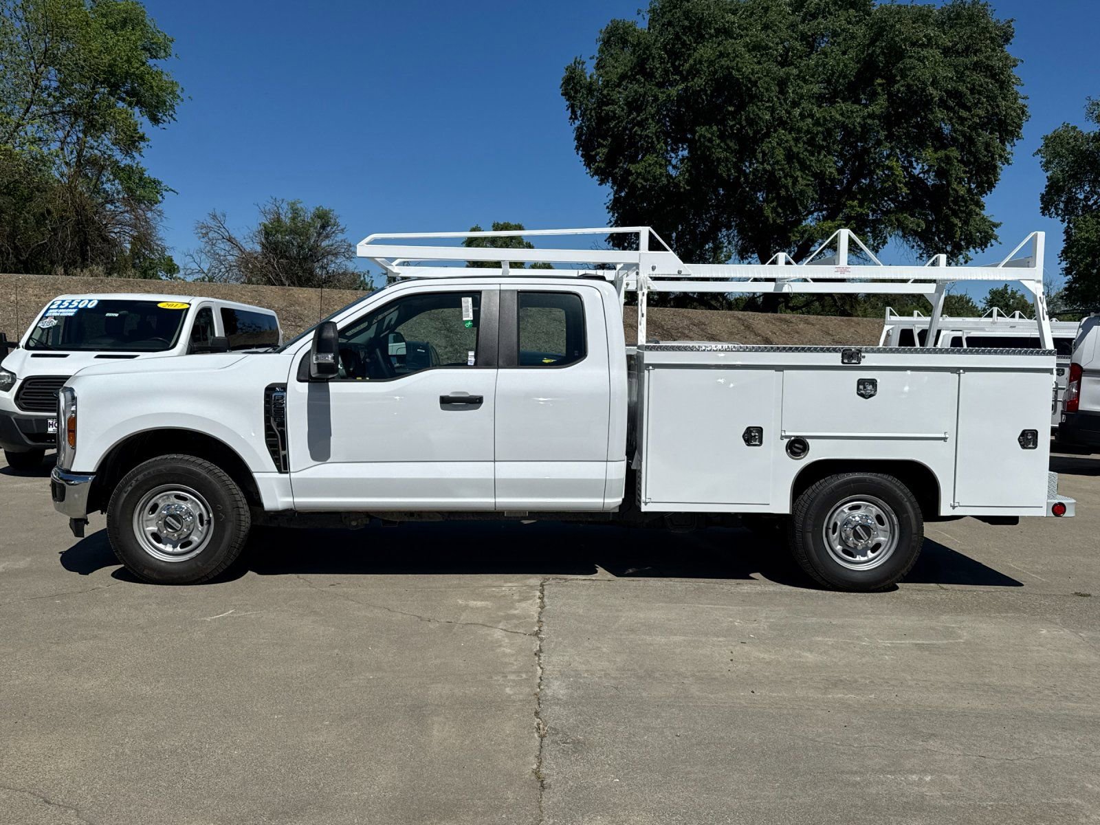 New 2026 Ford F250 XL w/ XL Chrome Package RWD image 6