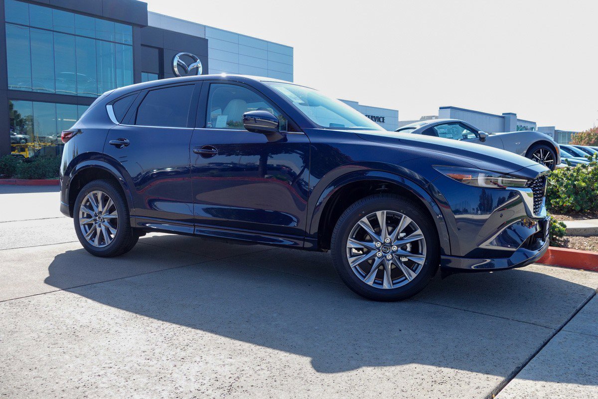 New 2025 MAZDA CX-5 AWD 2.5 S w/ Premium Plus Pkg image 5