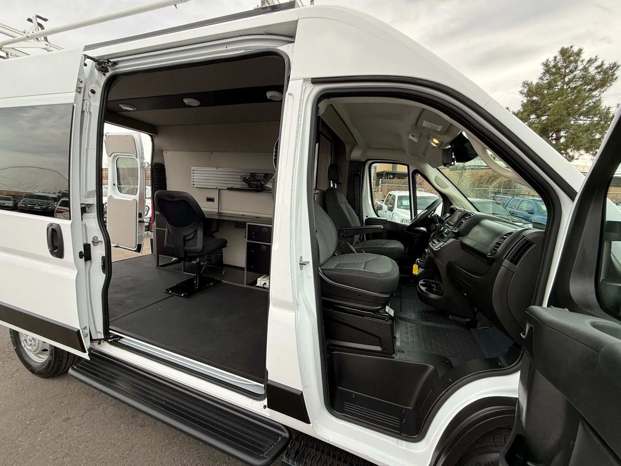 Used 2023 RAM ProMaster 1500 image 35