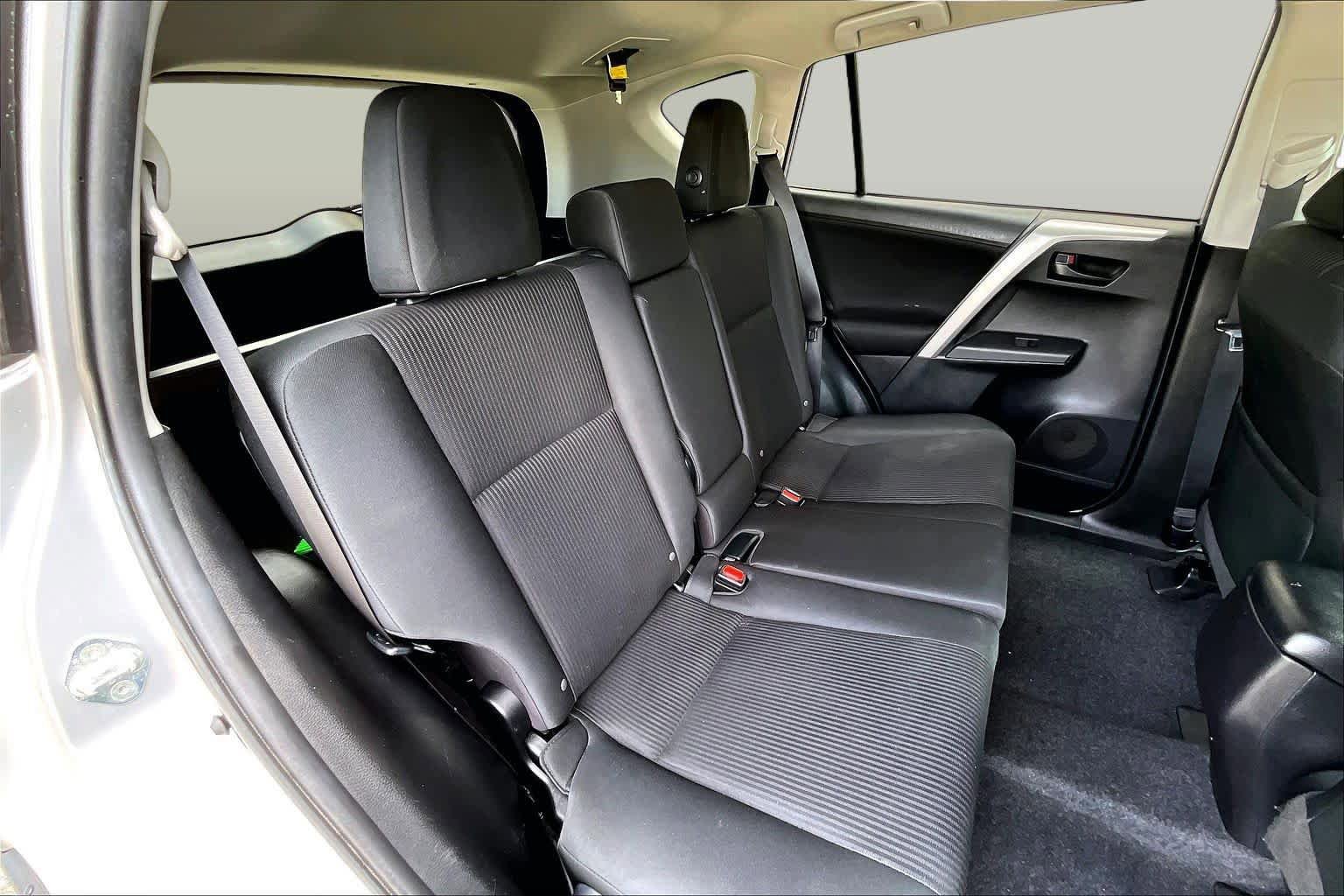 Used 2016 Toyota RAV4 LE FWD image 20
