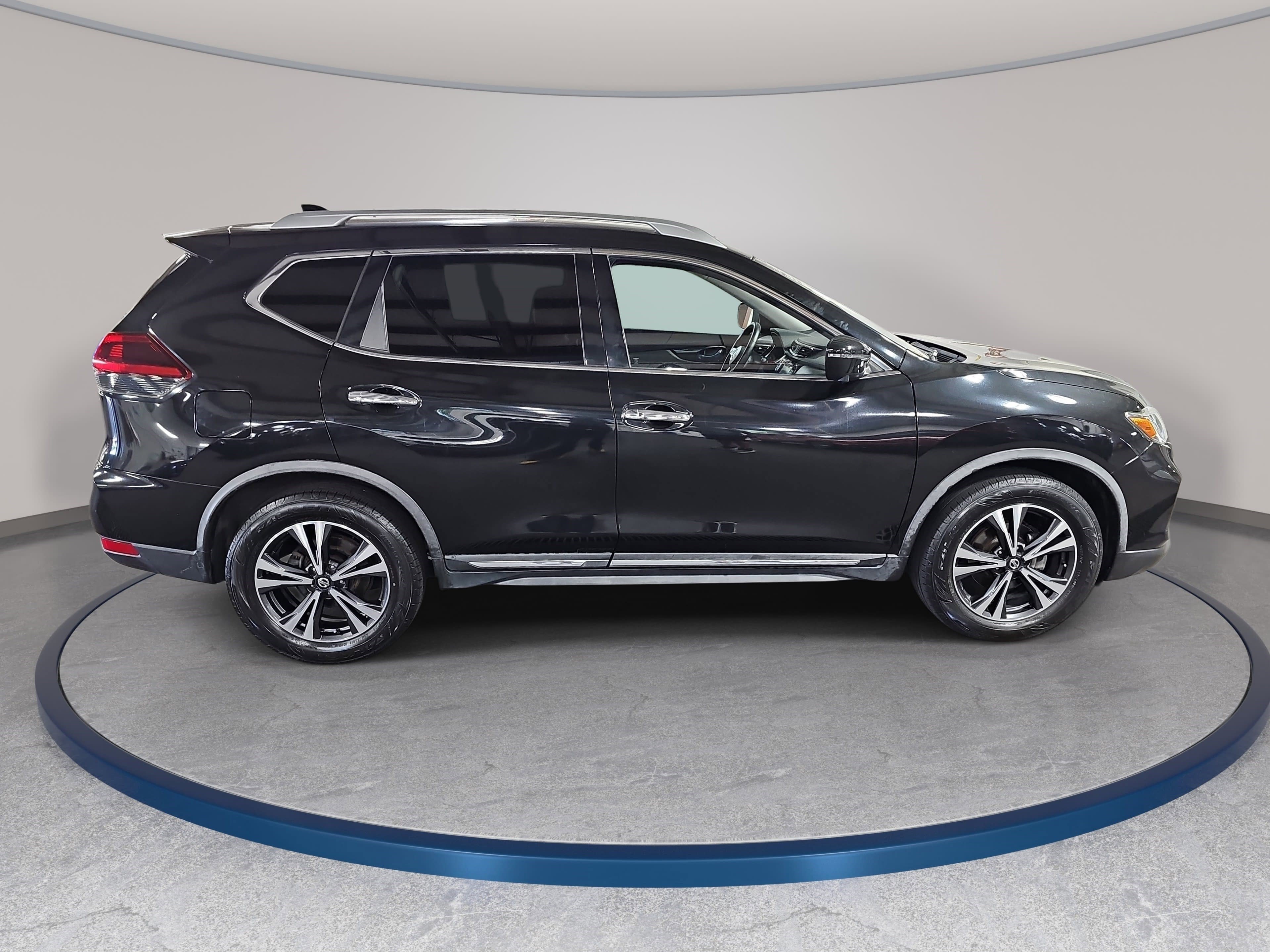 Used 2018 Nissan Rogue SL FWD image 4