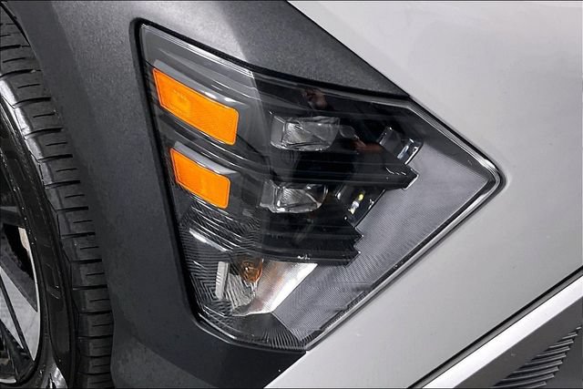 Used 2025 Hyundai Kona SEL AWD/4WD image 27