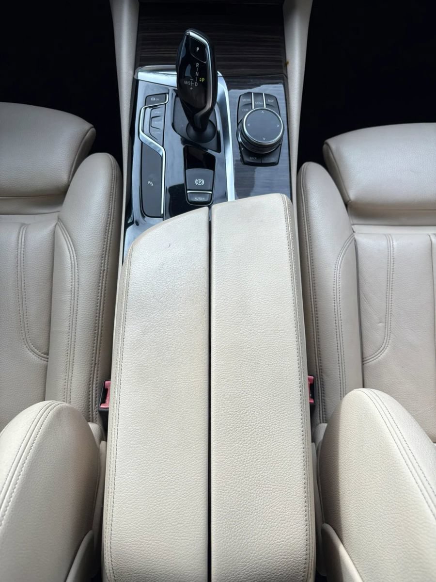 Used 2019 BMW 530i xDrive w/ Convenience Package AWD/4WD image 26