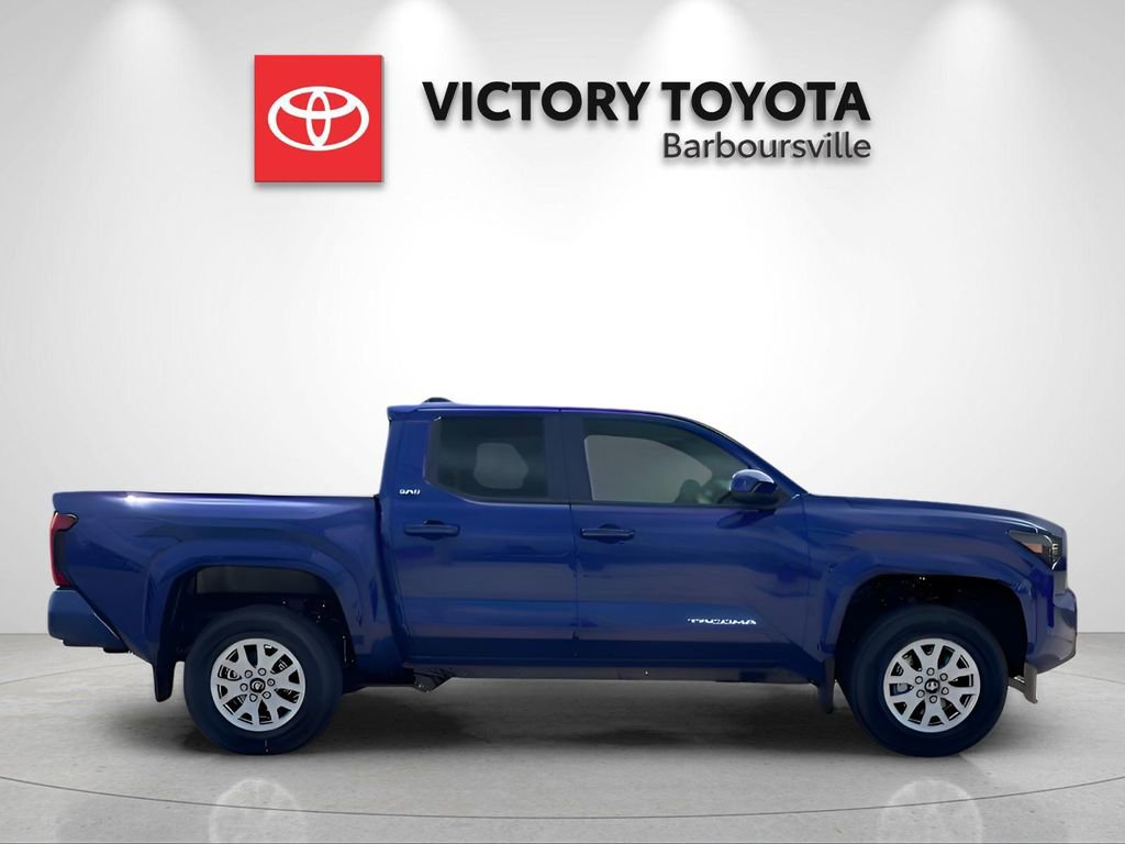Used 2025 Toyota Tacoma SR5 image 4