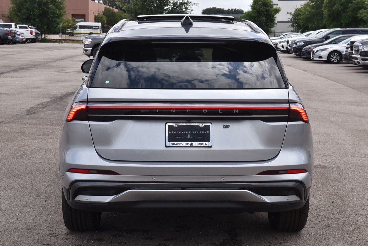 New 2026 Lincoln Nautilus Reserve AWD/4WD image 14