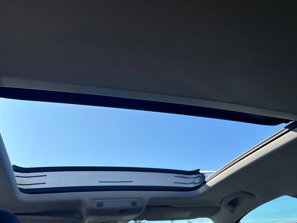Used 2019 Volkswagen Tiguan SEL Premium AWD/4WD image 28