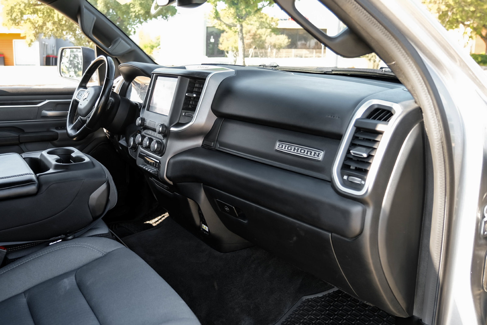 Used 2022 RAM 1500 Big Horn AWD/4WD image 9