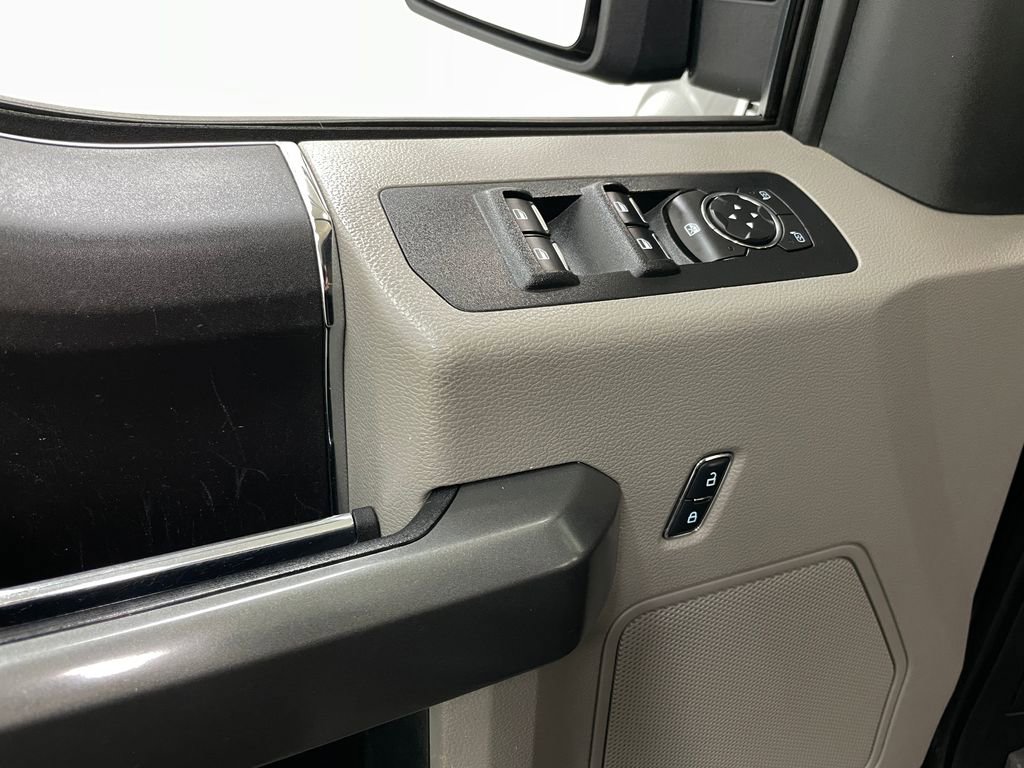 Used 2016 Ford F150 XLT image 19