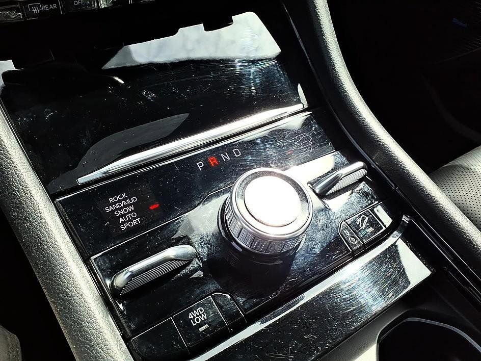 Used 2022 Jeep Grand Cherokee Overland w/ Luxury Tech Group IV image 31