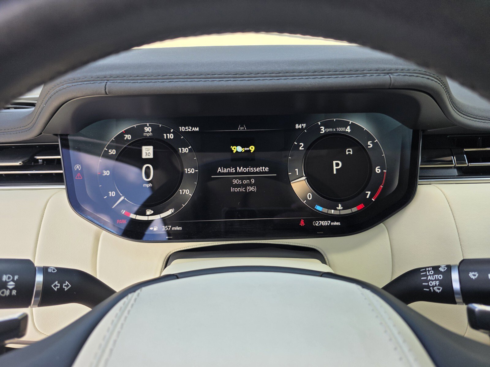 Certified 2024 Land Rover Range Rover SE image 19