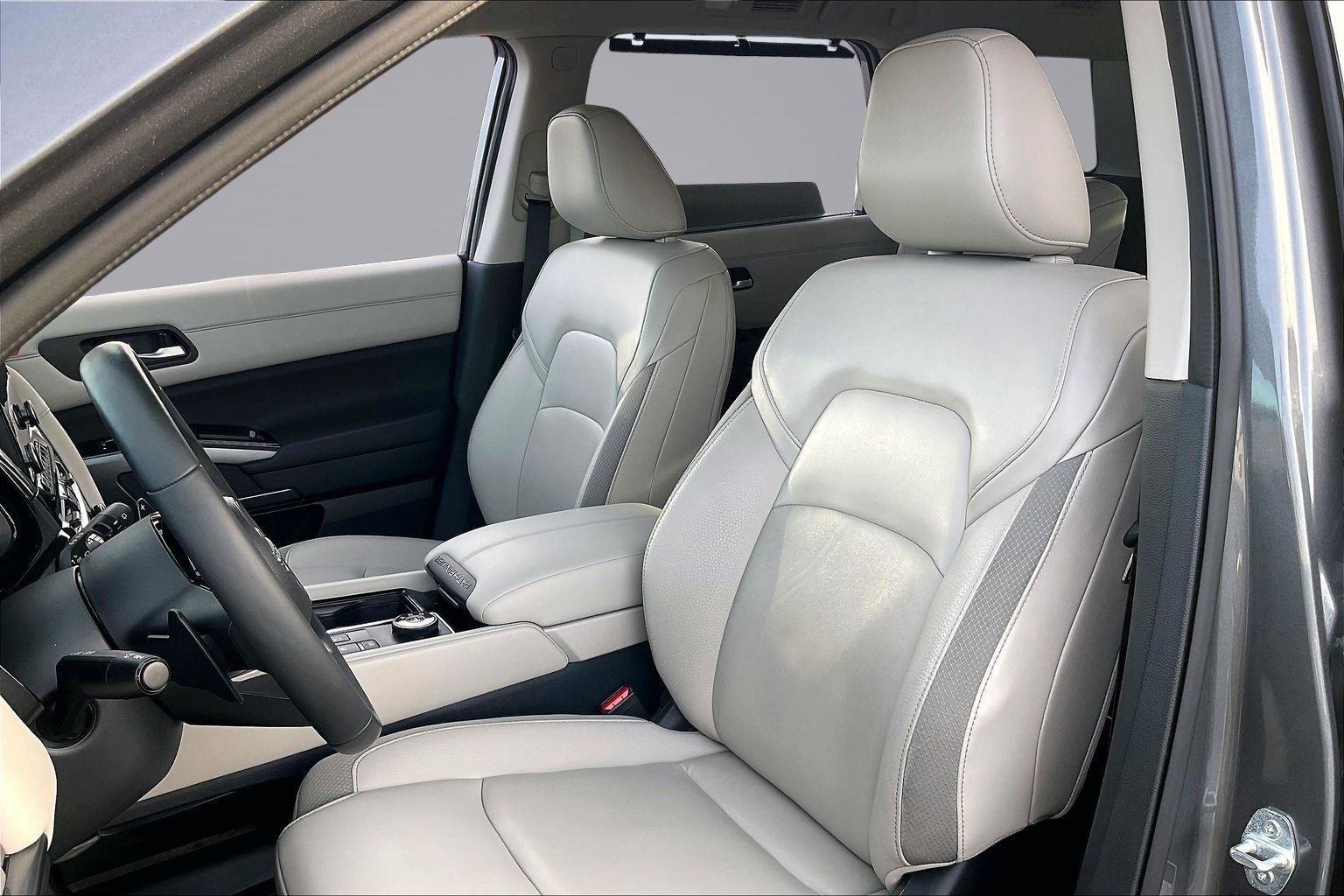 Certified 2024 Nissan Pathfinder SL w/ SL Premium Package image 26