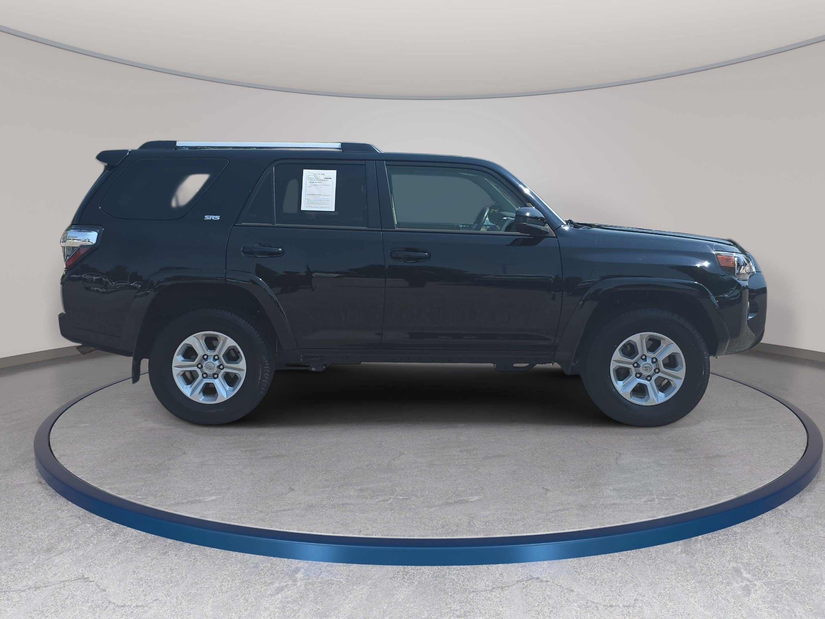 Used 2024 Toyota 4Runner SR5 AWD/4WD image 4