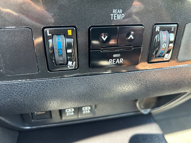 Certified 2020 Toyota Sequoia Platinum AWD/4WD image 25