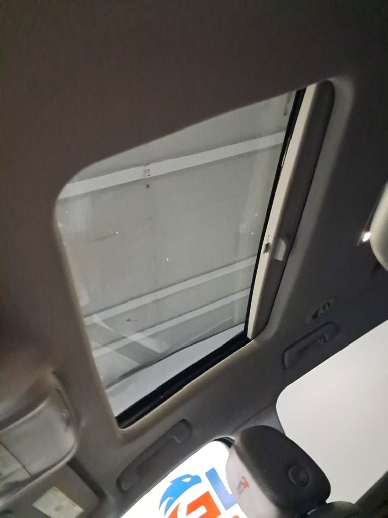 Used 2022 GMC Acadia AT4 w/ Technology Package image 12