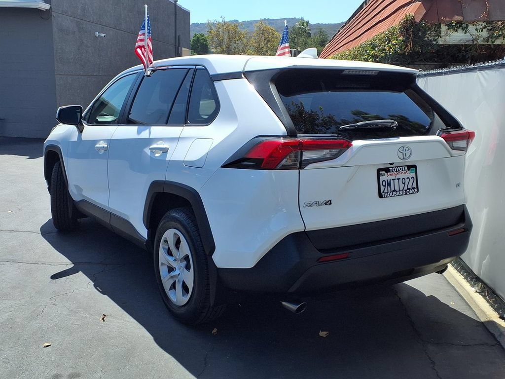 Used 2024 Toyota RAV4 LE FWD image 6