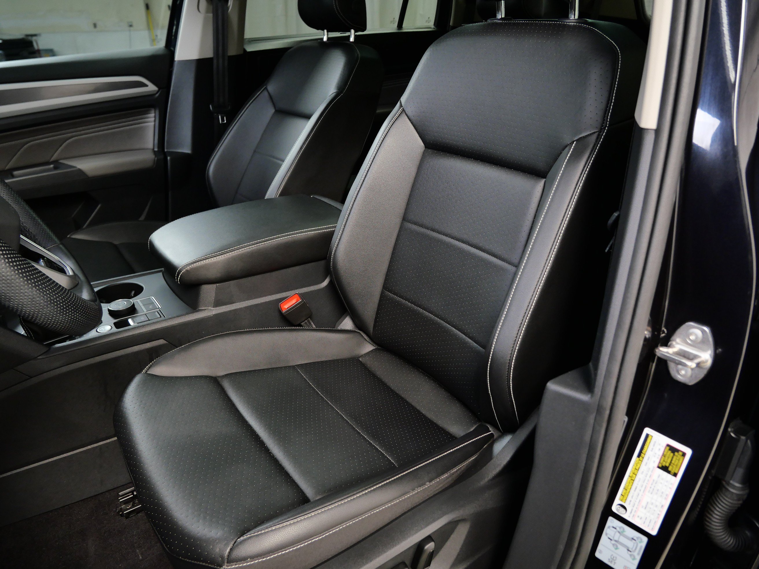 Used 2021 Volkswagen Atlas SE AWD/4WD image 3