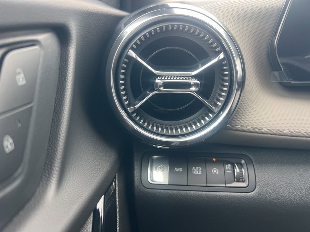 New 2026 Chevrolet Equinox LT w/ Convenience Package II image 24