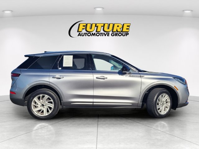 Used 2021 Lincoln Corsair FWD image 3