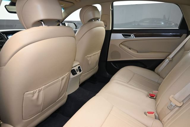Used 2019 Genesis G80 3.8 RWD image 10