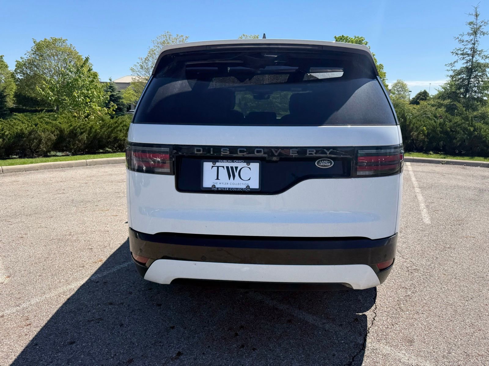 Used 2022 Land Rover Discovery S R-Dynamic AWD/4WD image 6