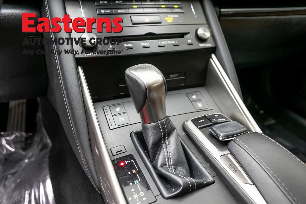 Used 2018 Lexus IS 300 AWD image 13