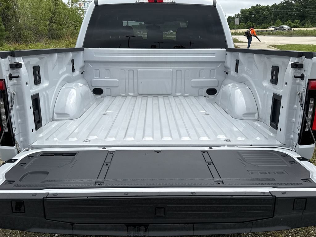 New 2025 Ford F150 Lightning Flash image 16