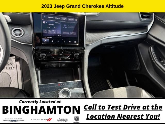 Used 2023 Jeep Grand Cherokee Altitude AWD/4WD image 16