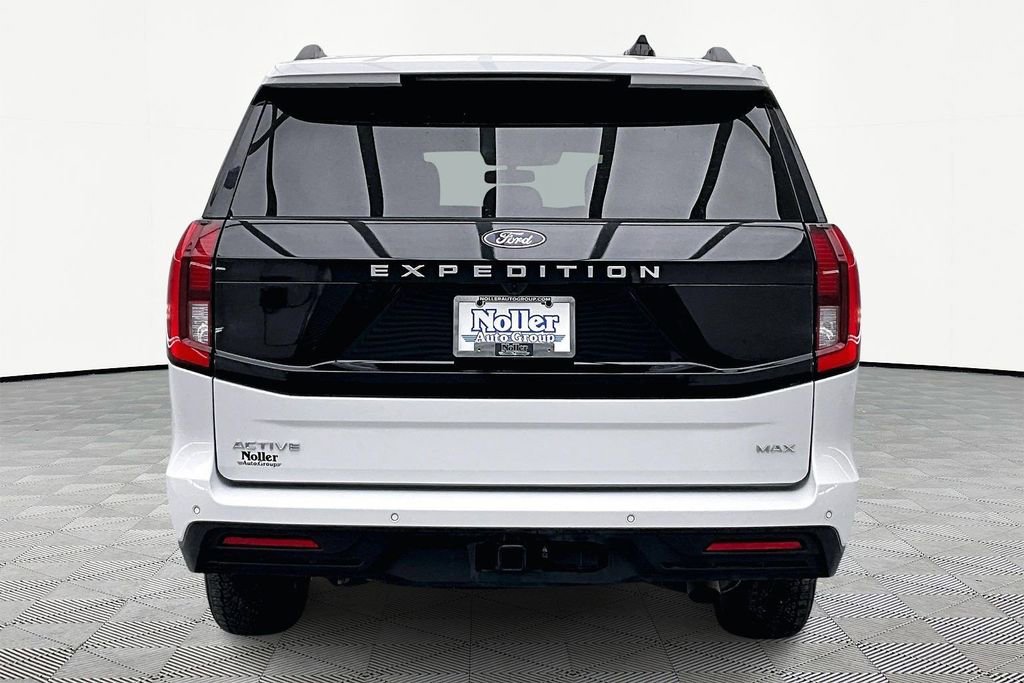 Used 2025 Ford Expedition Max Active image 4