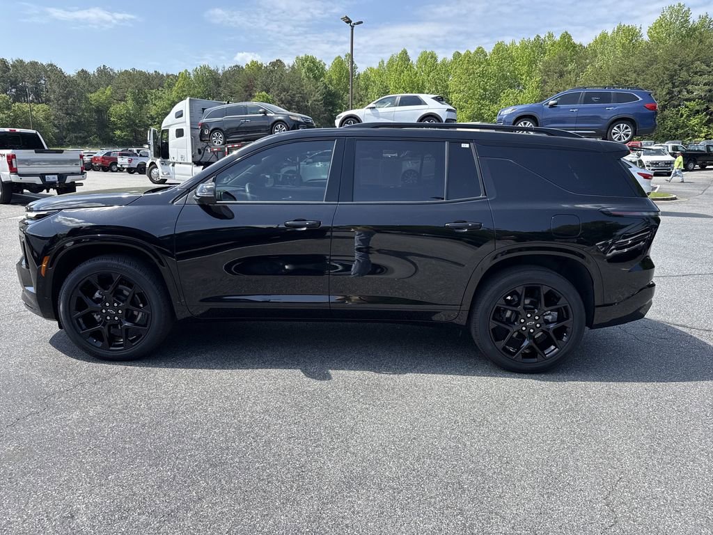 Used 2026 Chevrolet Traverse RS w/ LPO, Floor Liner Package FWD image 4