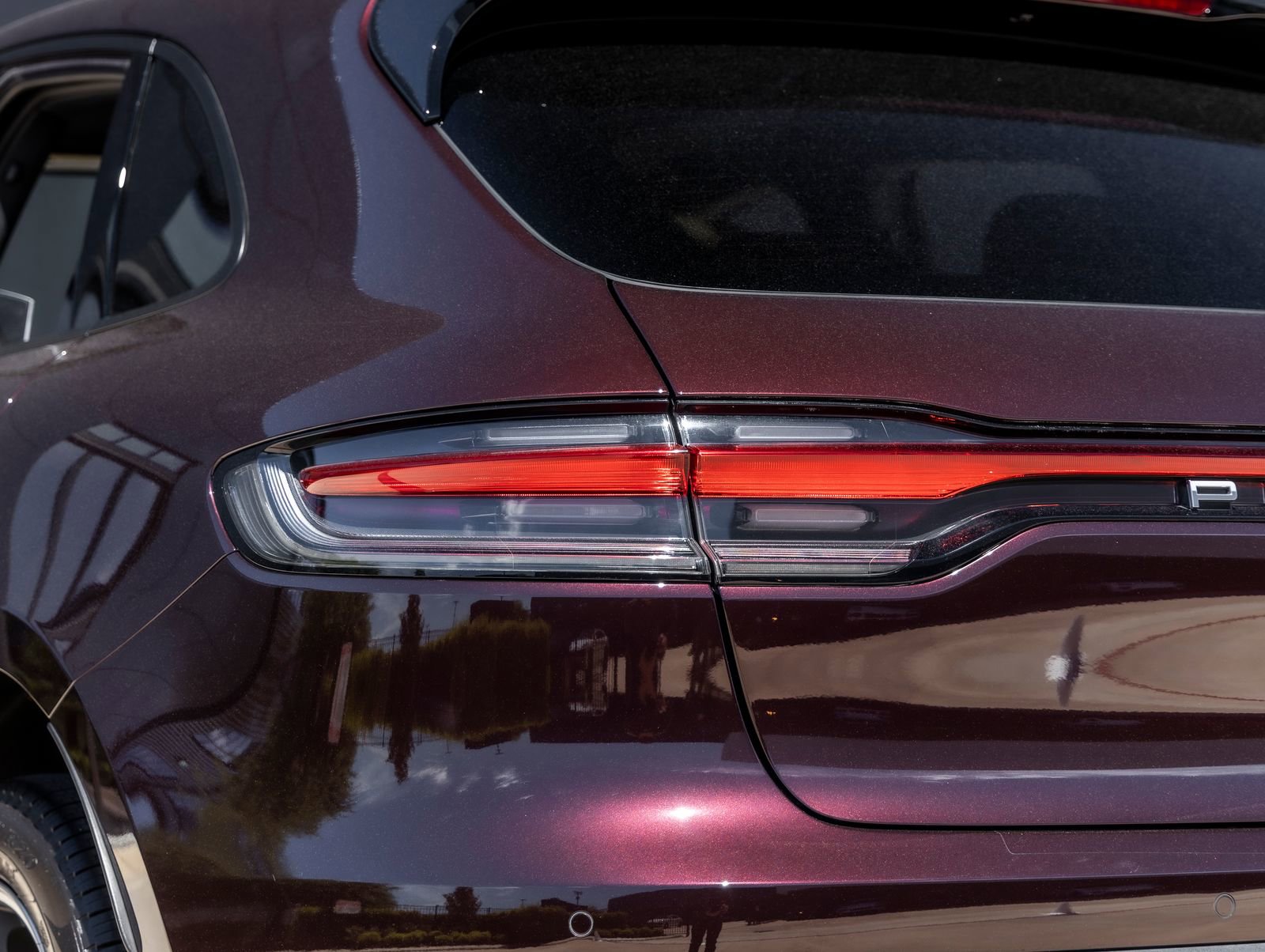 Certified 2023 Porsche Macan image 13